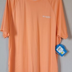 Men's M Columbia Apricot Crew Neck Tee